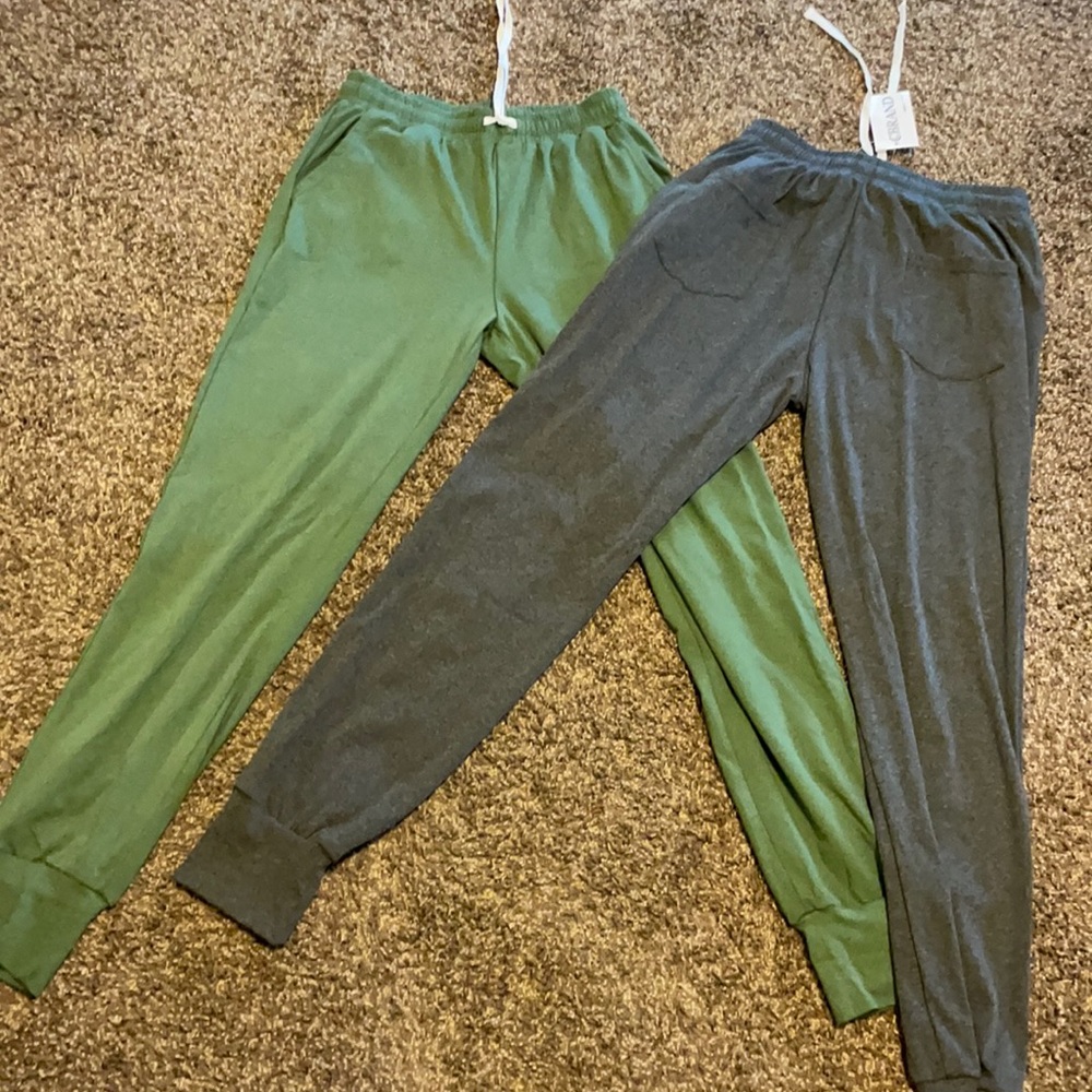 Olive and grey jogging with pockets size L